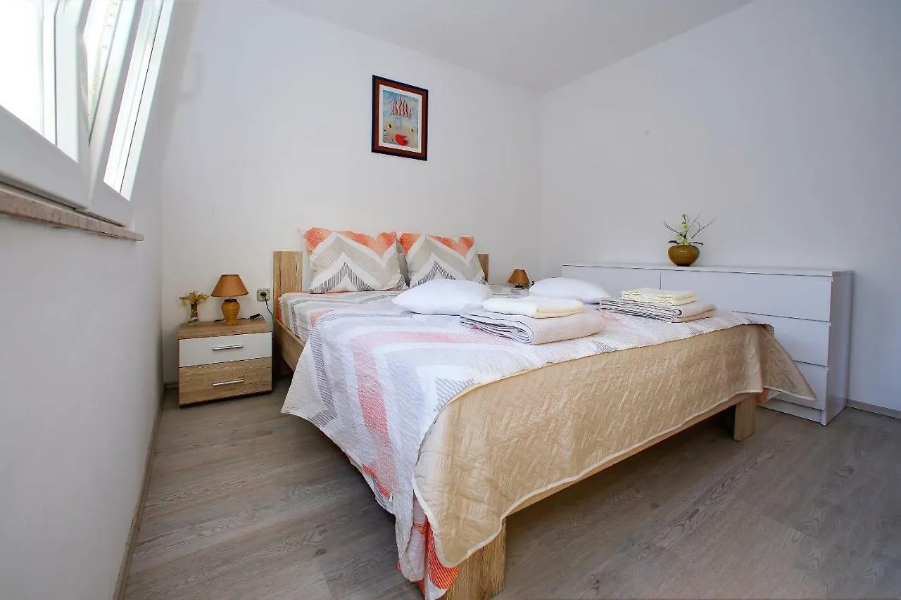Apartment Palma Bibinje
