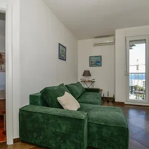 Trstenik Apartament Split